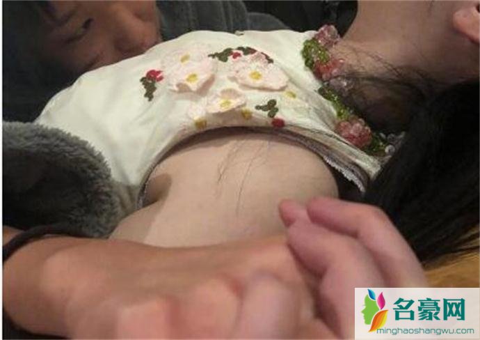 崔雪莉遭网友诟病的图