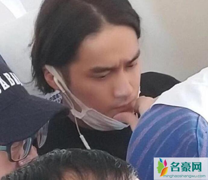 蒋劲夫为什么能回国