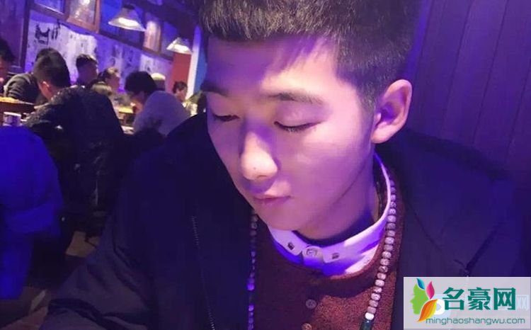 小王羽