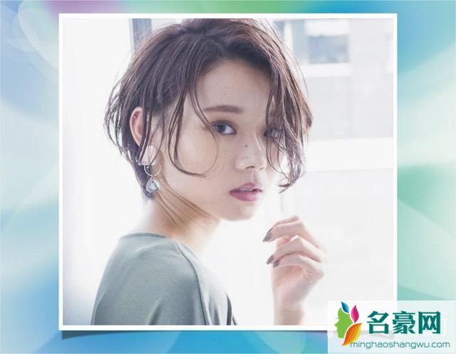 女生夏季短发怎么剪好看3