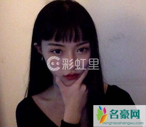 二次元刘海发型图片9
