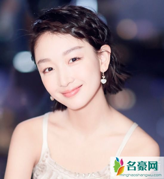 长发编发简单好看_长头发怎么扎好看_长发清爽编发发型图片4
