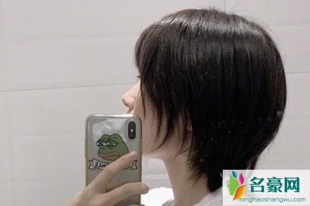 名豪网短发发型图片_最流行的女生短发发型图片1