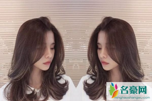 发量少的女生适合什么发型？头发少细软适合的短发发型图片2