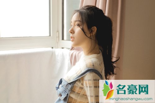 女朋友出轨有什么表现