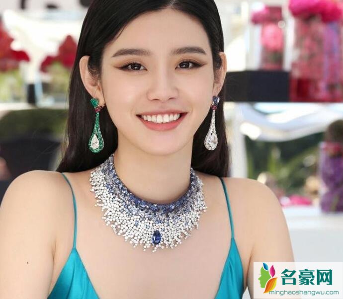 奚梦瑶谈维密摔跤 