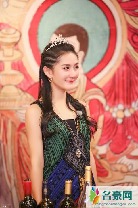 谢娜暴怒封杀邓紫棋 邓紫棋遭谢娜封杀