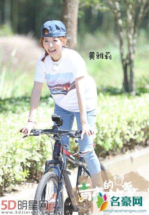 黄雅莉厨艺造诣惊呆众人 05年超女如今如何