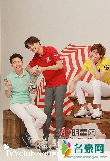 EXO IVYCLUB夏季画报公开 展现清新学长范