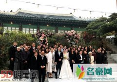 双宋婚礼宾客都穿黑西装 章子怡穿白色衣服遭议论