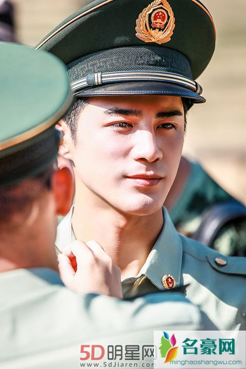 《奇兵神犬》姜潮初入军营尽显萌态 成多动症被教官训哭