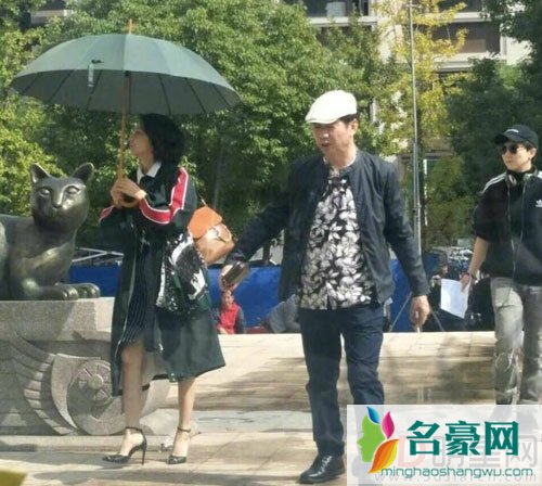 佟丽娅否认怀二胎 都是麦克风惹的祸
