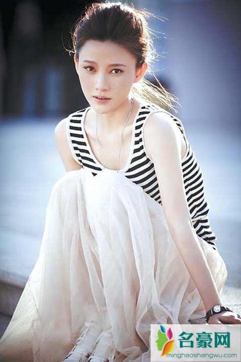 聂鑫遇车祸受重伤 女演员聂鑫车祸现场照片