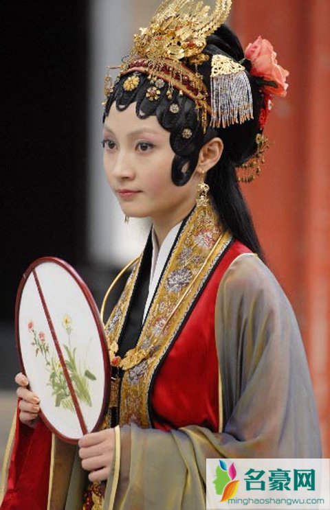姚笛和谁谈过恋爱 甘婷婷和姚笛谁美