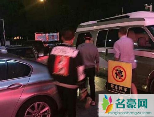 韩庚金在中同框 十年后的久违重逢