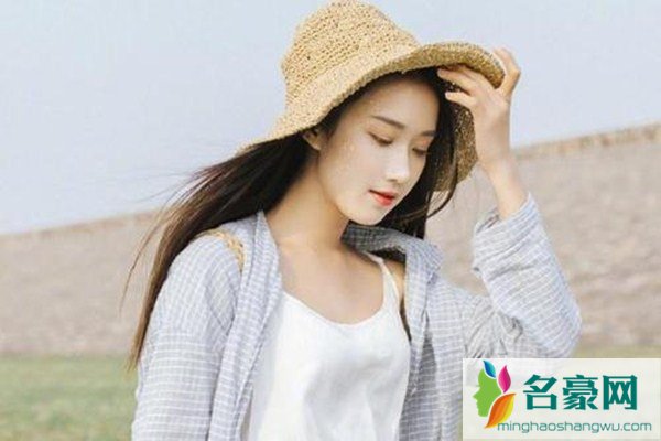 性格开朗的女生有什么特点 怎样和性格开朗的女生交往