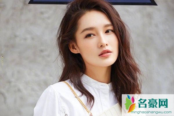 性格开朗的女生有什么特点 怎样和性格开朗的女生交往