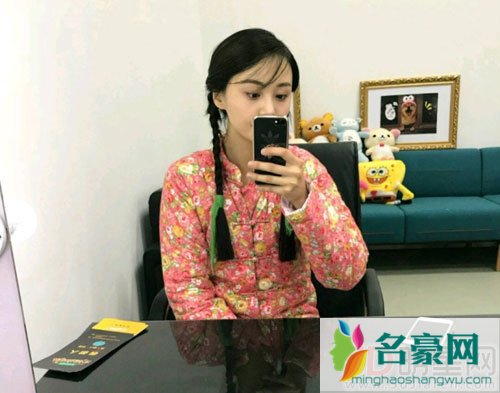 时隔多年又同框 郑爽宋丹丹同台演出