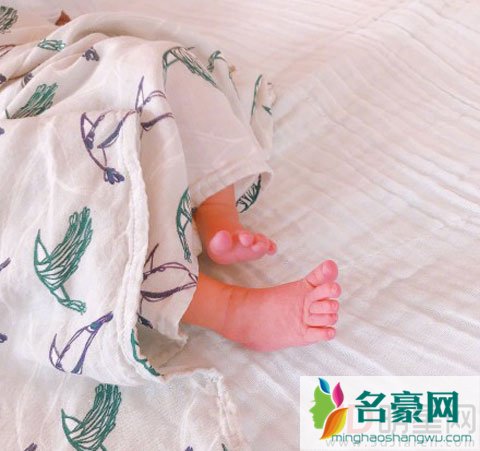 主持人朱丹产女升级当妈妈 与周一围低调生女受祝福