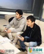 林更新打游戏为何会被王思聪骂 在与王丽坤聊微信
