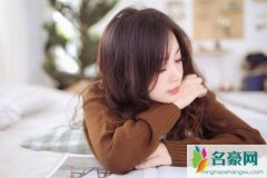 爱情是否都是公平的呢，卑微的爱情有什么表现呢