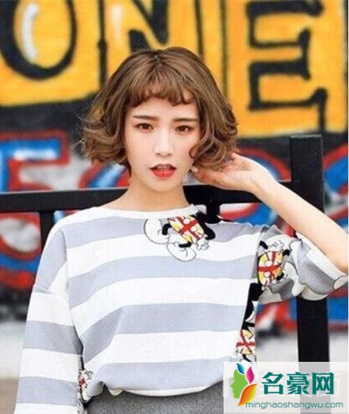 韩式短发发型女生夏季款式，2019最新韩式短发发型图片3