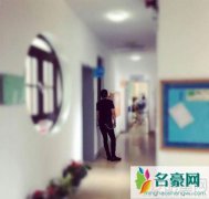 孙俪晒邓超送娃崩溃图 关于自己和丈夫的爱情网上