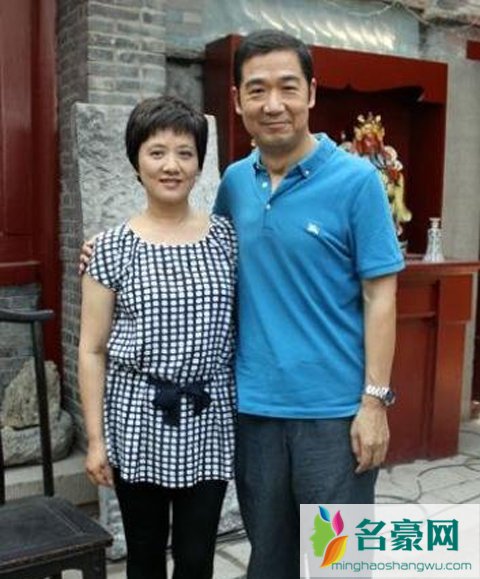 邓婕为什么不生孩子 邓婕不能生孩子吗