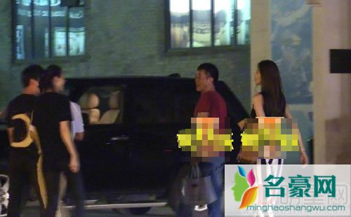 侯勇被爆新恋情 与神秘女子疑同居