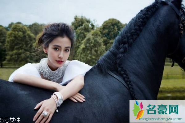 男生喜欢什么类型的女生 男生喜欢高的女生还是矮的女生