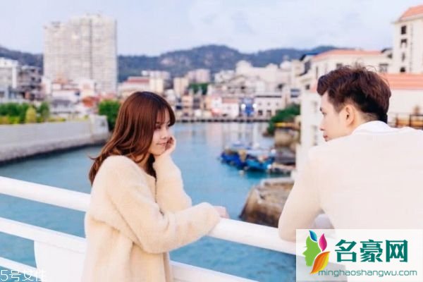 女生哪些举动会让男生觉得很心动 让男生心动的瞬间
