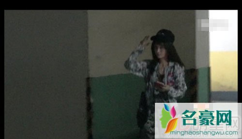 姚笛被爆新恋情 与神秘男约会被拍
