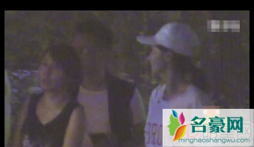姚笛被爆新恋情 与神秘男约会被拍