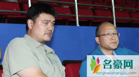 再出乌龙谣言姚明吸毒被抓 现身比赛不攻自破