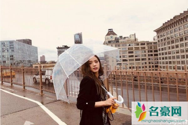 直男喜欢上女生的表现特征 和直男谈恋爱的感受