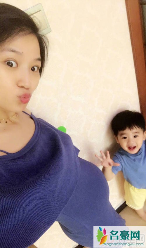 快女季军黄英怀二胎啦 其老公曹帅资料简介