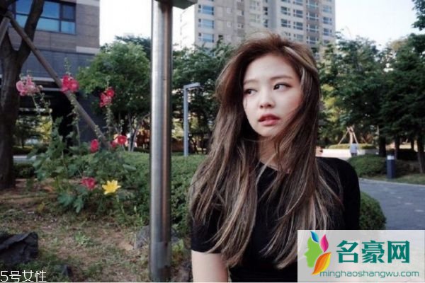 女生不想你追她的表现 女生默认你追她的表现