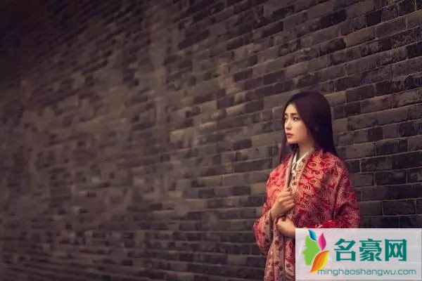 恋爱中女生喜欢男生什么表现 恋爱中女生要避免做的事