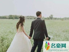 老公和别人聊天暧昧怎么制止，老公很自私怎么办