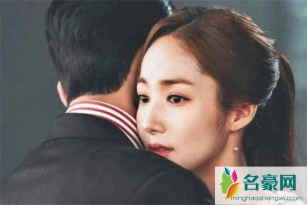 女朋友抱怨工作累怎么安慰 女朋友说工作累怎么回复