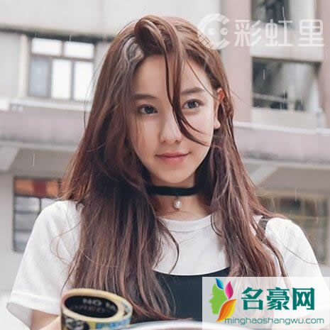 睡不醒发型造型
