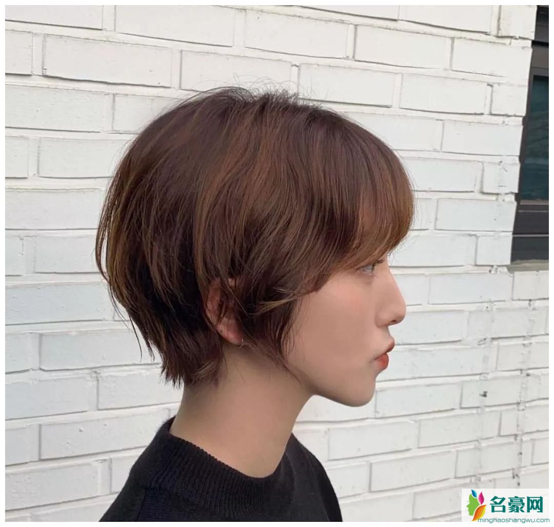 名豪网女发型图片_最美的减龄女生超短发发型图片1