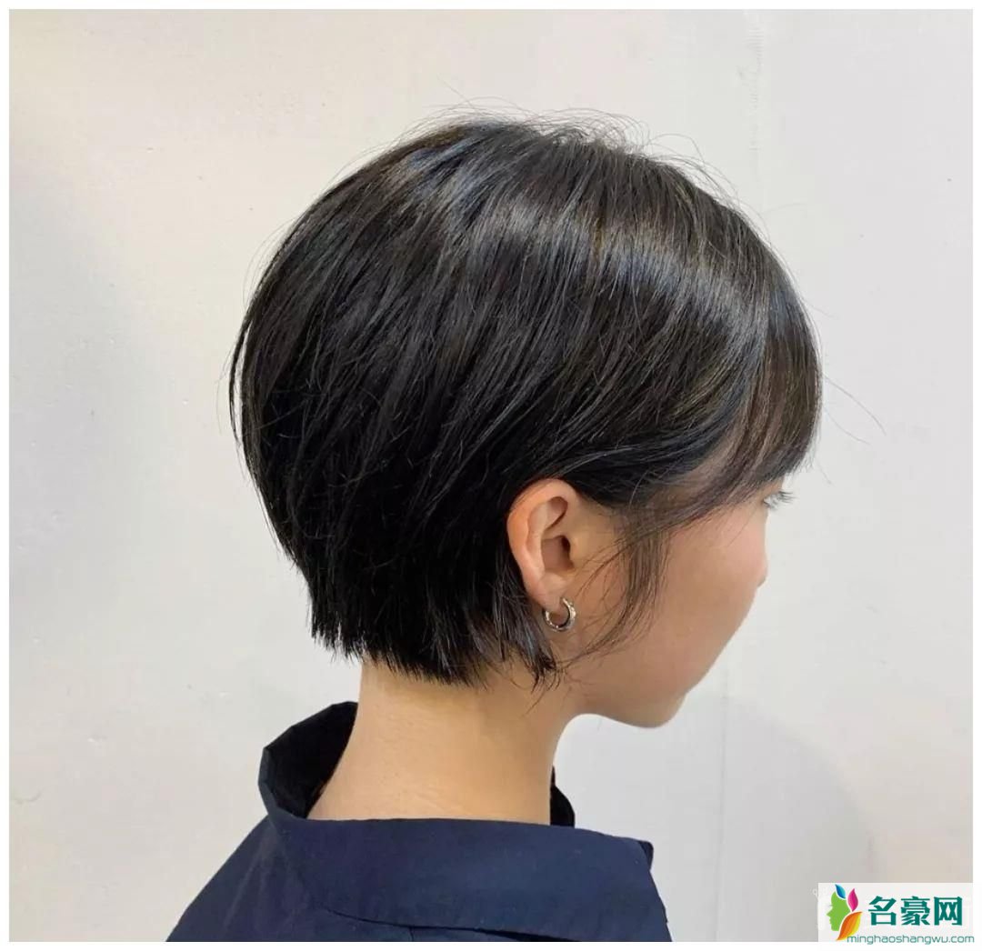 名豪网女发型图片_最美的减龄女生超短发发型图片4