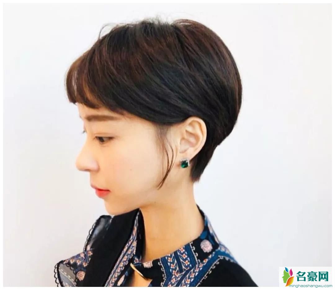 名豪网女发型图片_最美的减龄女生超短发发型图片34