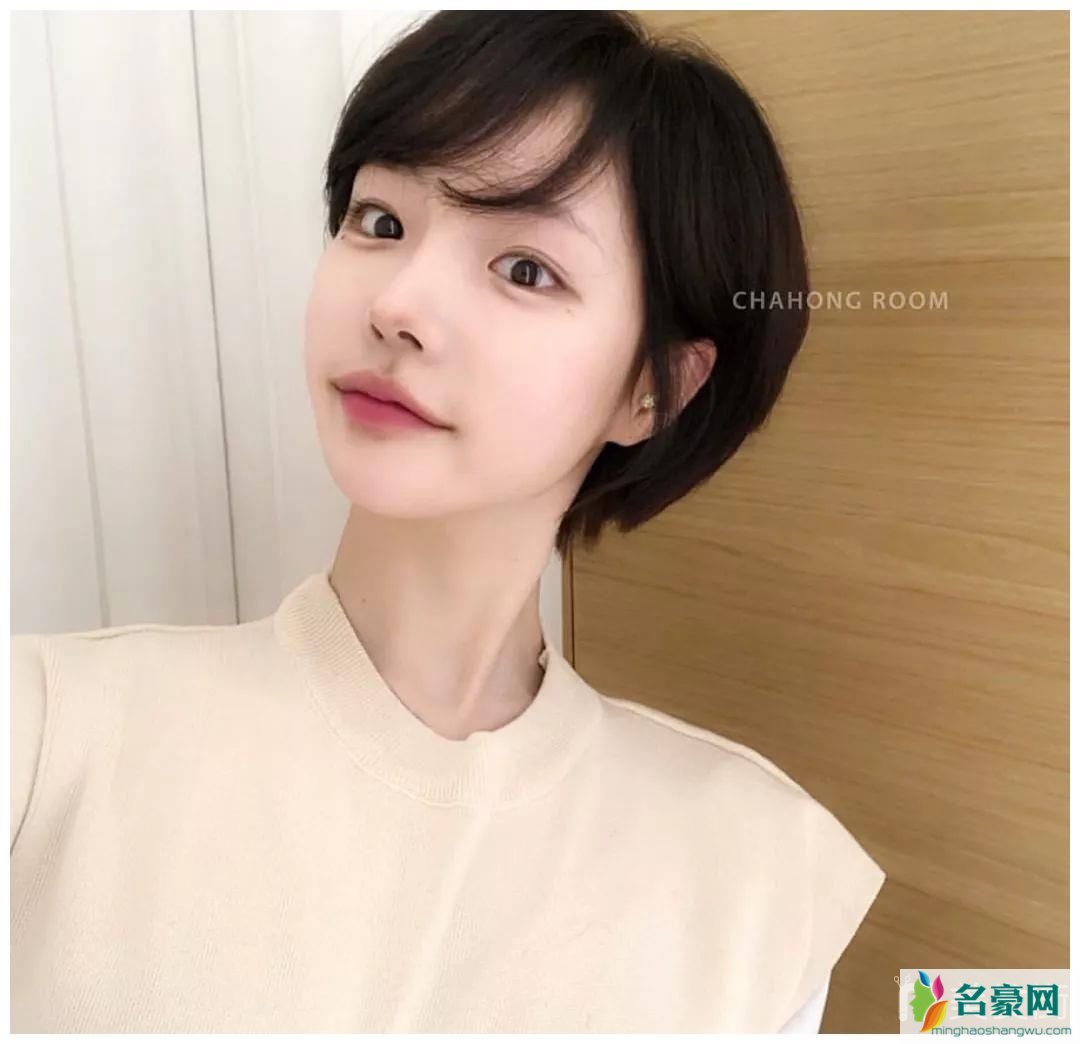 名豪网女发型图片_最美的减龄女生超短发发型图片13