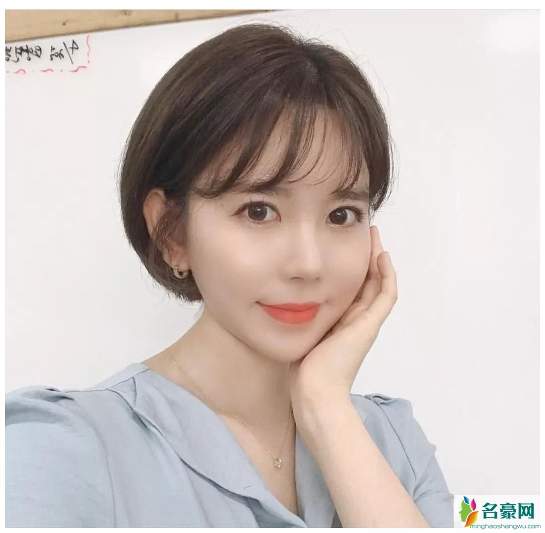 名豪网女发型图片_最美的减龄女生超短发发型图片12
