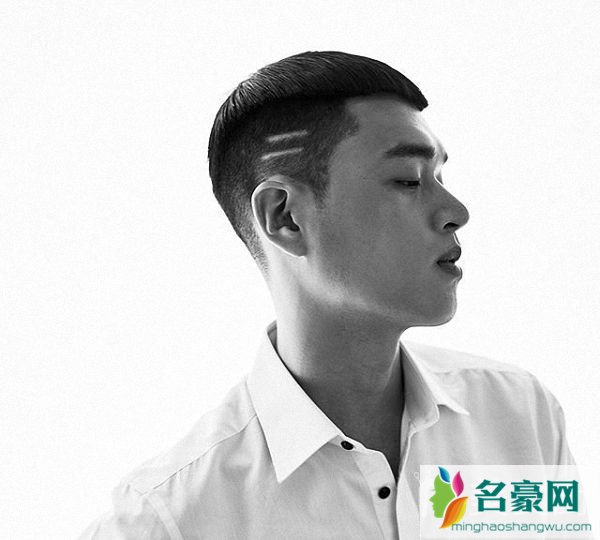 名豪网男士发型_潮男发型短发_两边剃光的最帅气发型图片18
