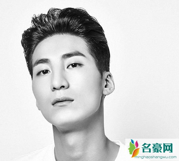 名豪网男士发型_潮男发型短发_两边剃光的最帅气发型图片7