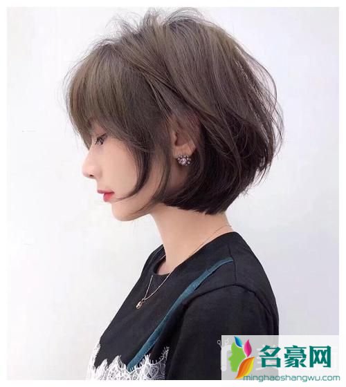 女生清爽短发发型图片6