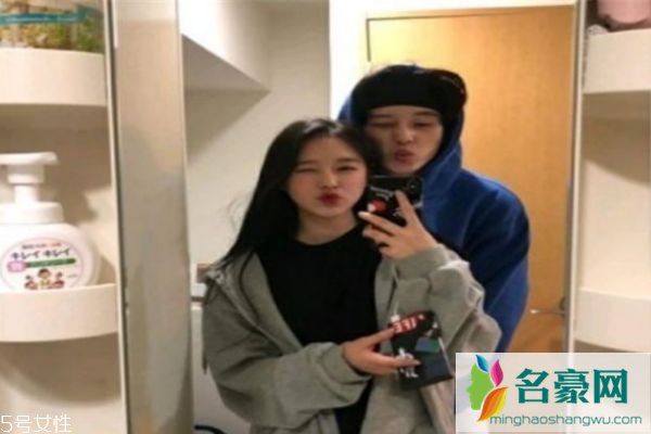 女孩谈恋爱之后的几个变化 女生恋爱后的变化